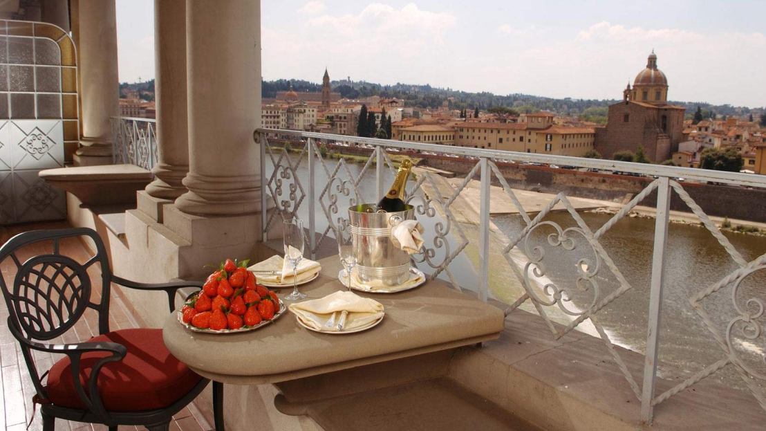 Royal Suite at St Regis Florence 3